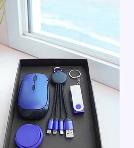 طقم هدايا تقني فاخر – ماسك جوال (بوب سوكيت) + شاحن سيارة + ماوس لاسلكي