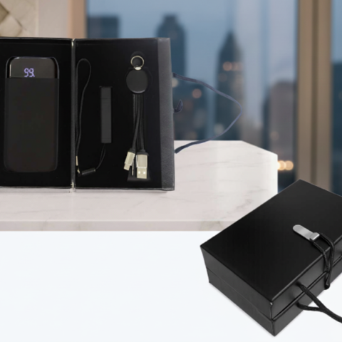 Wireless Power Gift Set with Power Bank, 3-in-1 Charging Cable & Flash Drive