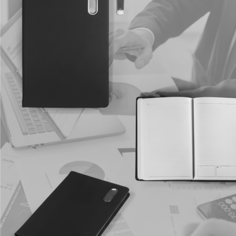 Premium A5 Notebook with Built-in 32GB Flash Drive – Textured Leather Design